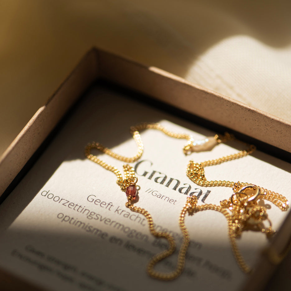 Elemental shortie Granaat (geboortesteen Januari) | Verguld en zilver