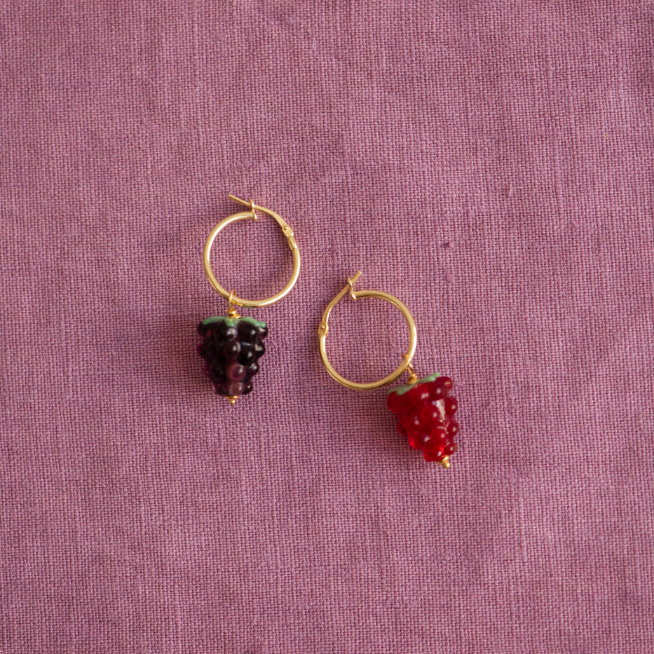 Losse oorbel Grapes - rood & paars